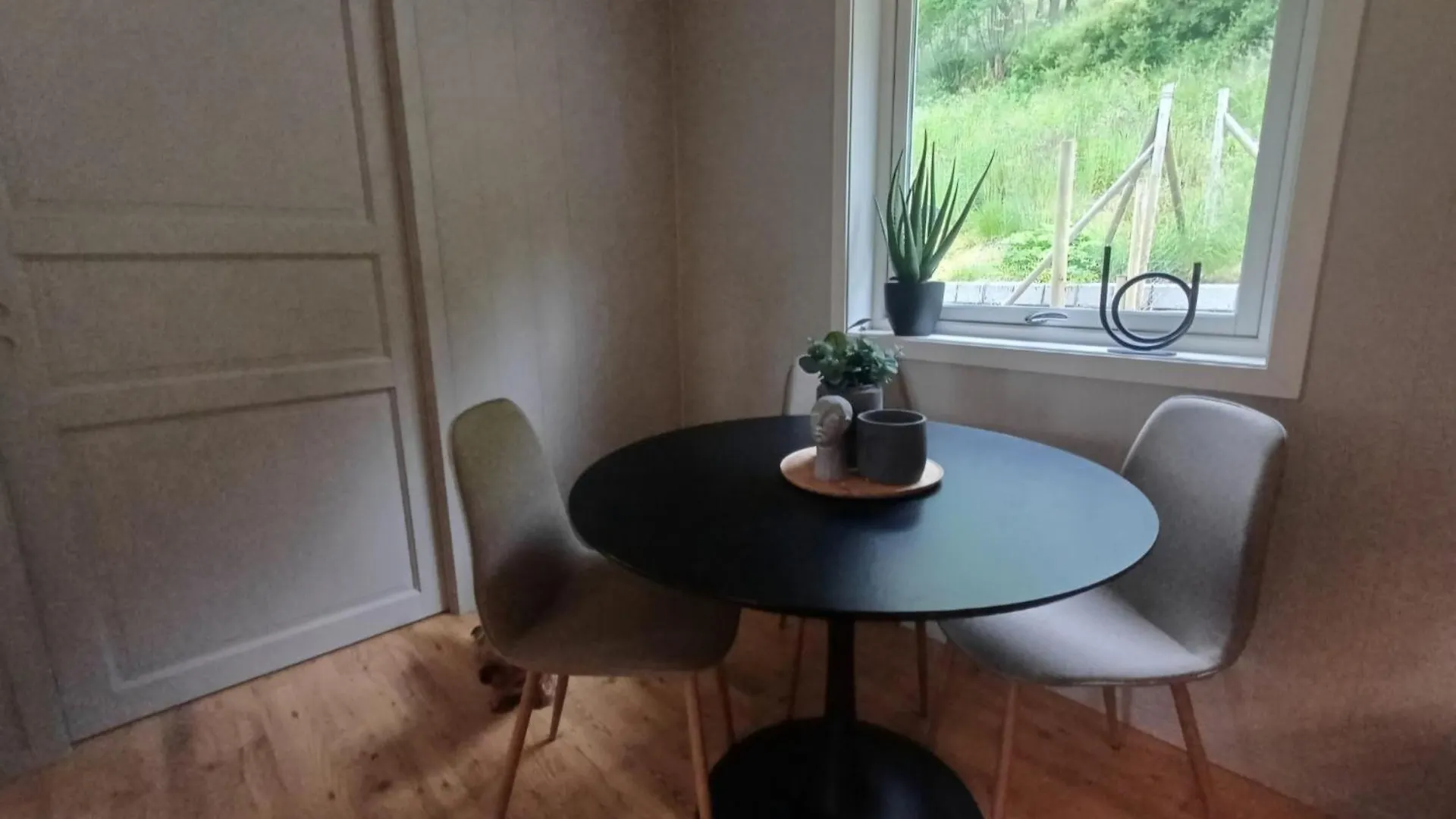 Nesvika Nature Reserve Apartment Only 20 Min Away From ベルゲン ノルウェー