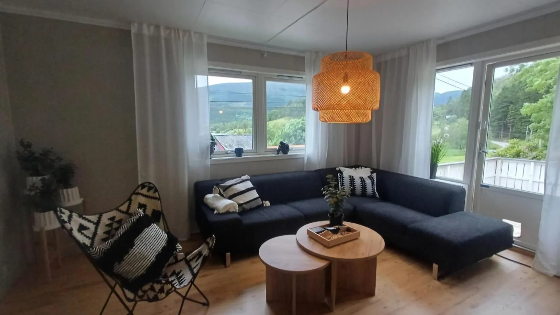 Nesvika Nature Reserve Apartment Only 20 Min Away From ベルゲン